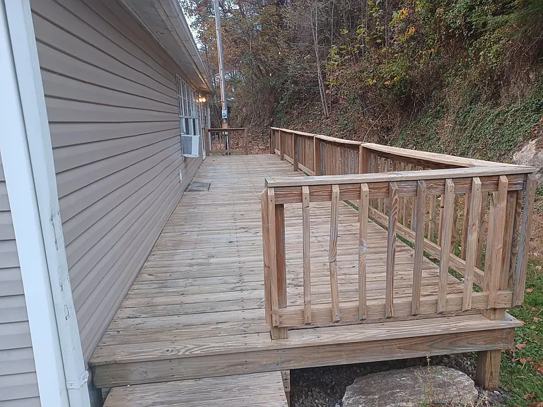 834 Little Creek Rd — Photo 4