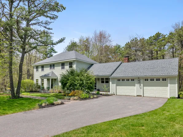 11 Sandhill Drive, Brunswick, ME 04011