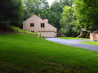 2224 Springhill Dr, Kalamazoo, MI 49008