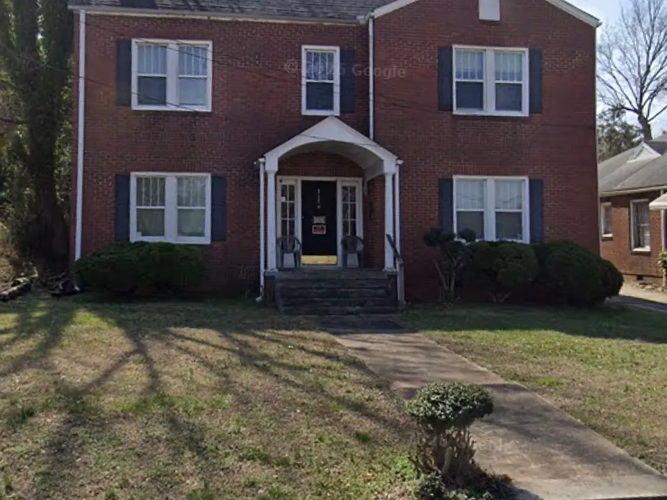 717 Lincolnton Rd #B