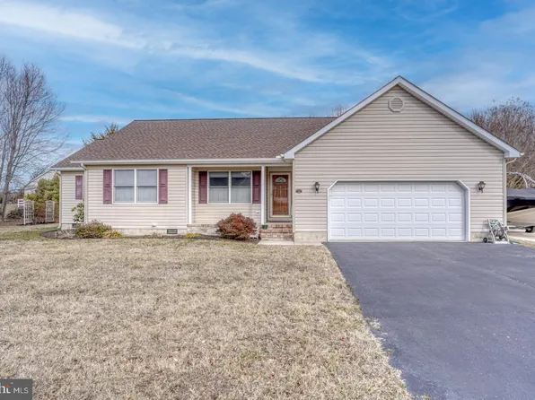 39 Joan Ct, Dover, DE 19904