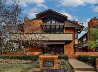 214 N Central Ave #A, Saint Louis, MO