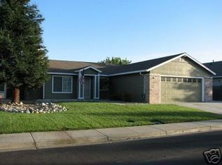 813 Flint Way, Vacaville, CA 95687