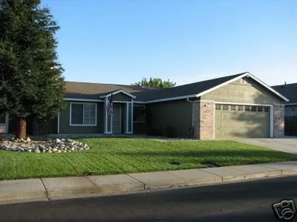 813 Flint Way, Vacaville, CA 95687