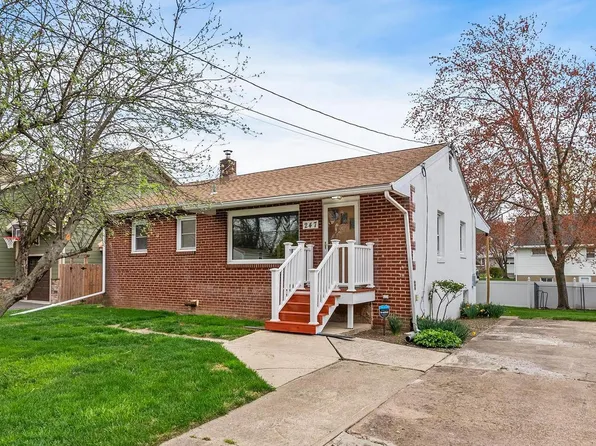 247 W Palmer St, Morrisville, PA 19067