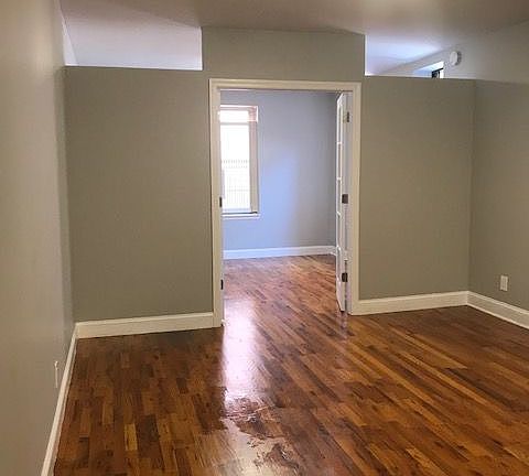 3rd image of 251 E 84th St APT 4A