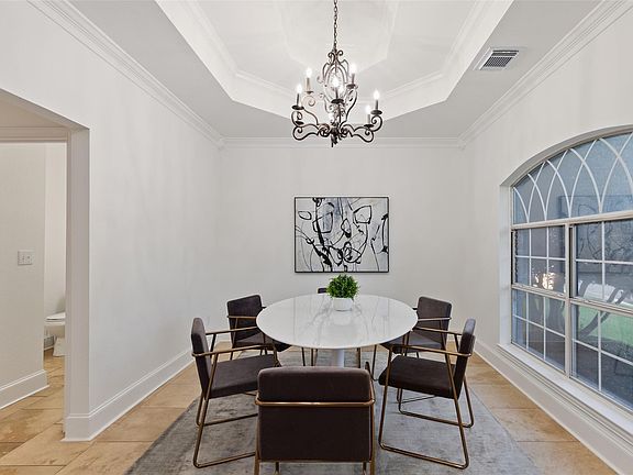 Formal Dining