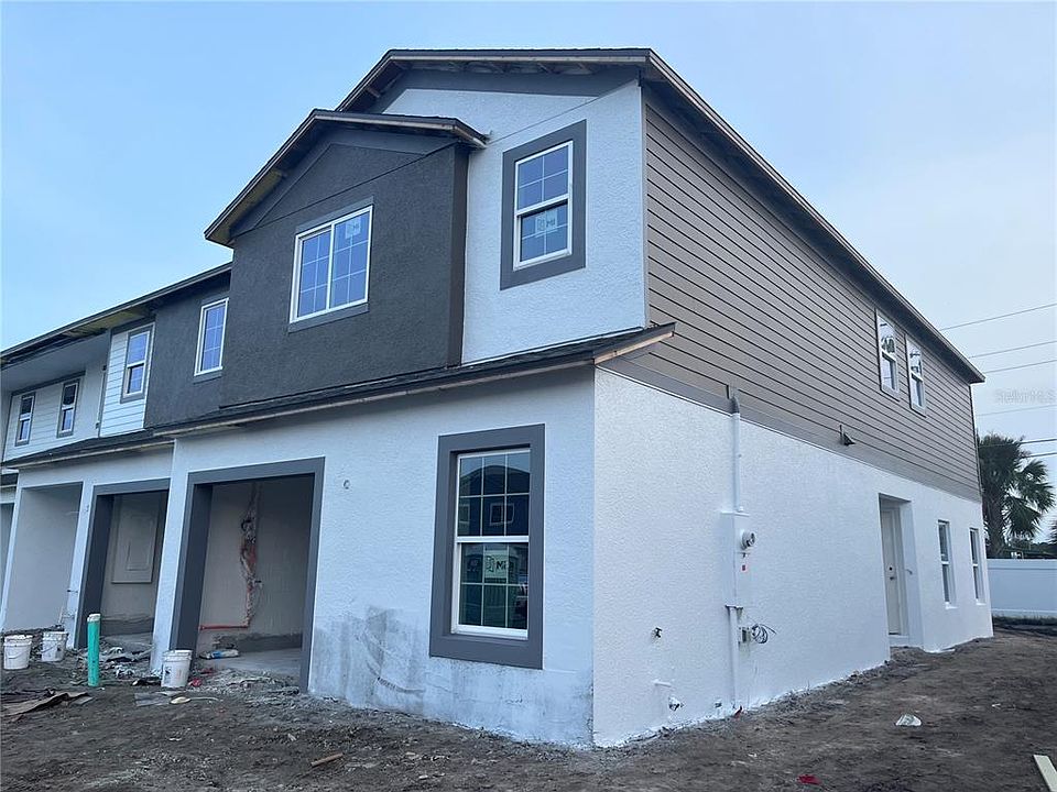 1st image of 135 CAPE HONEYSUCKLE PLACE