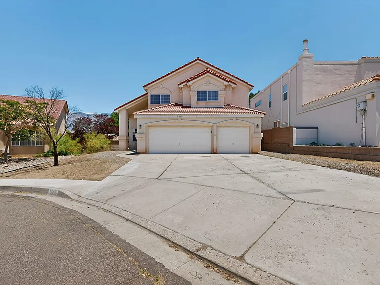 8908 Henriette Wyeth Dr NE — Photo 5
