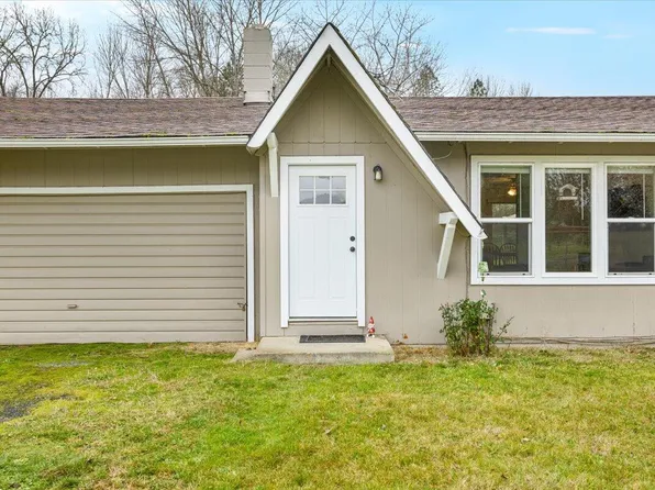 1290 Ojai Ave, Grants Pass, OR 97527