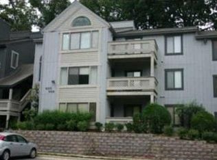 902 Windbrooke Dr #902, Gaithersburg, MD 20879
