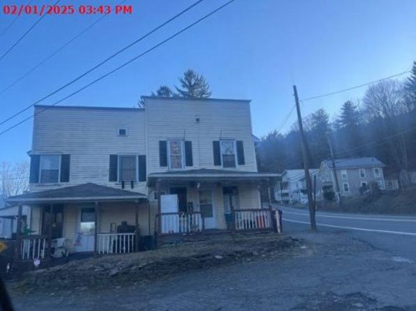 24 Race St, Mehoopany, PA 18629
