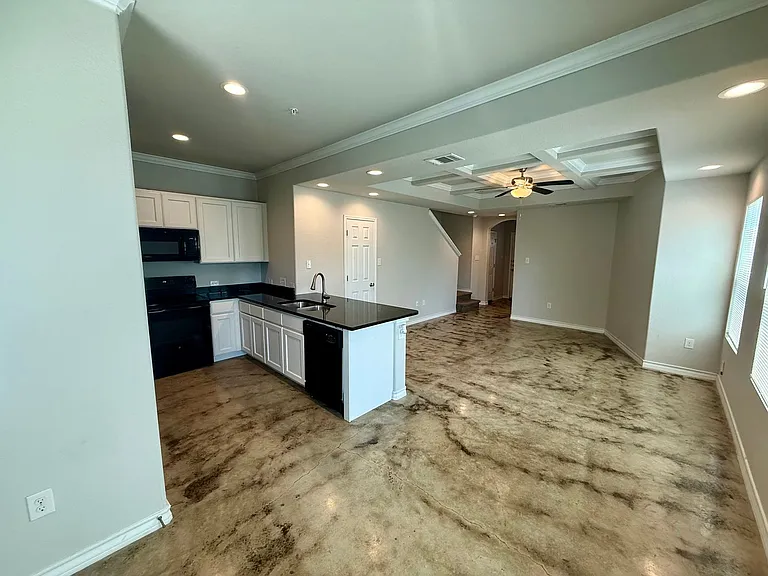 8331 Breezy Cv #4 — Photo 11