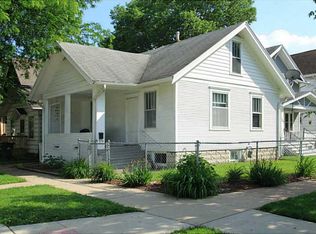 225 17th St NE #1, Cedar Rapids, IA 52402