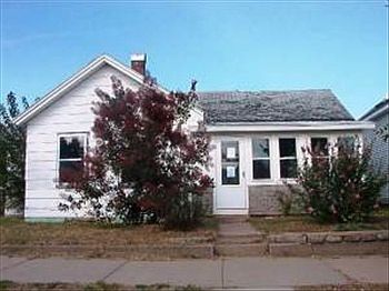 2nd image of 618 E 8th St