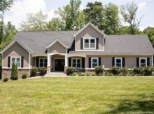 546 W Leota Rd, Scottsburg, IN 47170