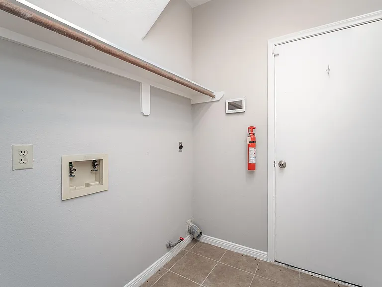 2710 Double Lake Dr — Photo 22