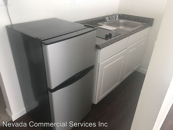 4th image of 622 Victorian Ave APT 12
