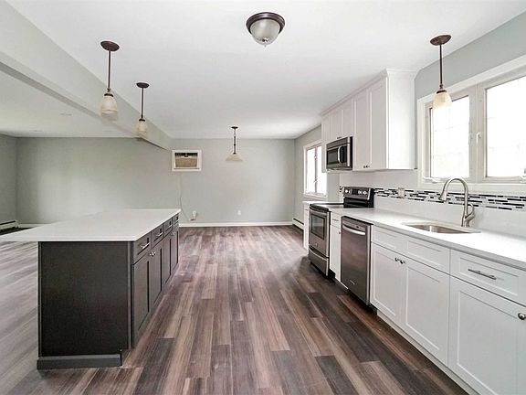5th image of 118 Erlanger Blvd