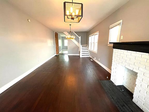 3rd image of 554-56 Eastern Ave #556