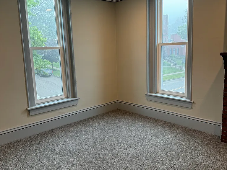 303 N Main St — Photo 8