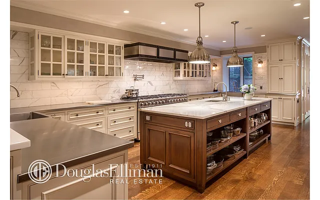 Sold by Douglas Elliman | media 4