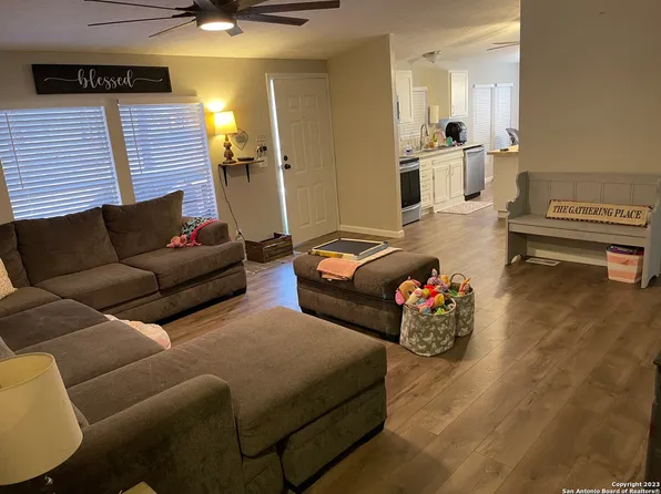 23611 UVALDE CIR, San Antonio, TX 78264