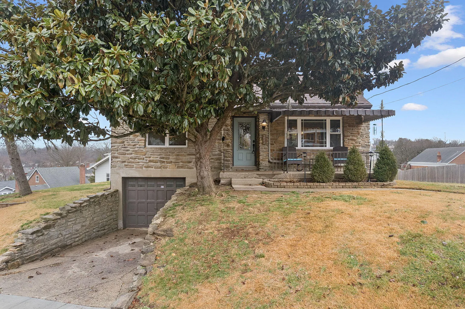 222 Beech Rd photo 1