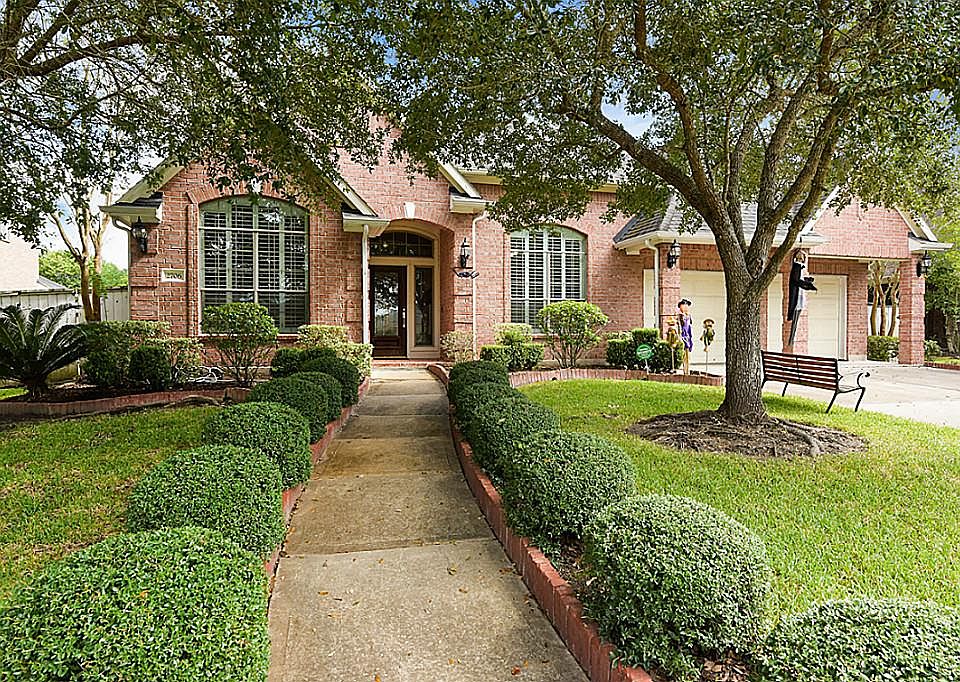 1st image of 2706 Drywood Creek Dr