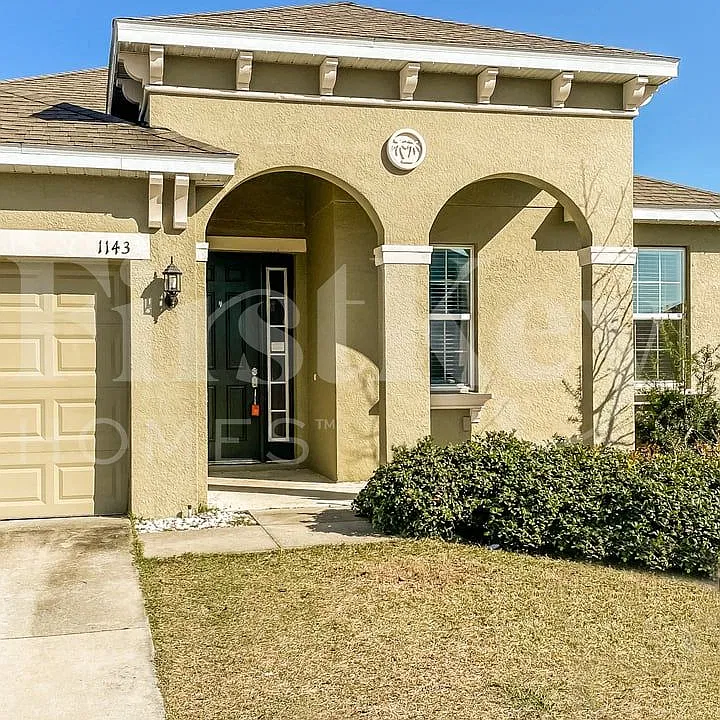 1143 Merion Dr