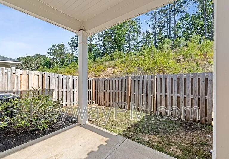 1066 Linsmore Ave — Photo 19