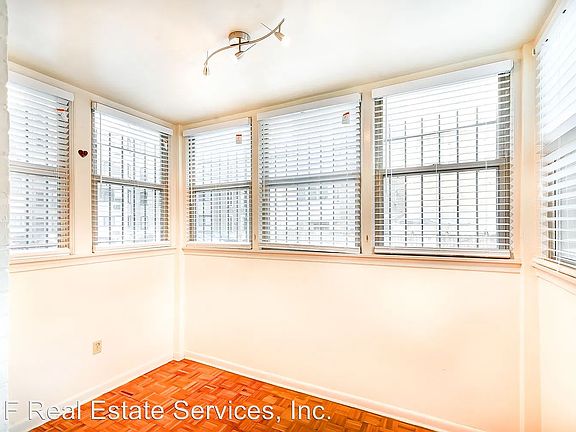 4th image of 1910 Kalorama Rd NW APT 106