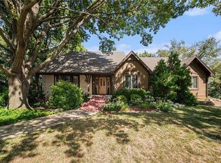 20406 Crickett Ln, Lenexa, KS 66220