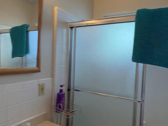 2nd image of 256 Pettis Ave #1