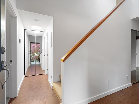 5th image of 2341 Harbour Rd #205