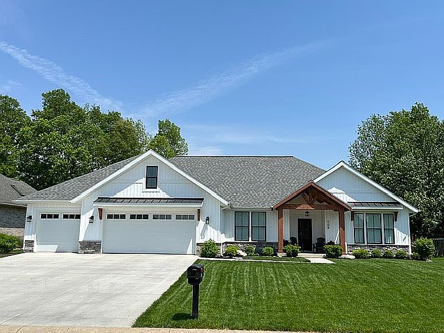 1st image of 108 S Jade Dr