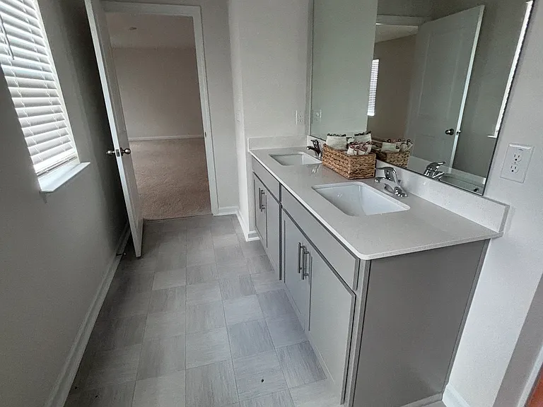 57 Stone Apairy Dr — Photo 18