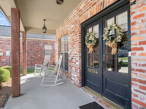 2nd image of 10204 Springrose Ave