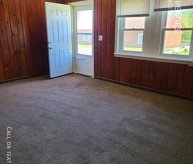 82 Harvey Pl — Photo 12