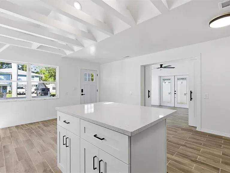 1734 Maryland Ave NE — Photo 7