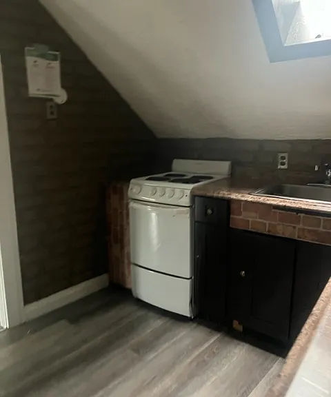 46 Leick Ave #3 — Photo 2