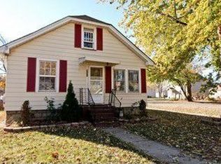 541 Parker Ave, Aurora, IL 60505