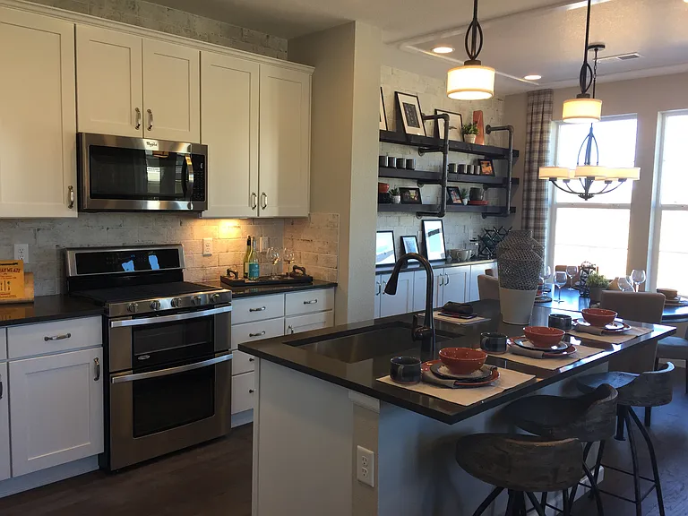 9084 E Caley Way — Photo 4