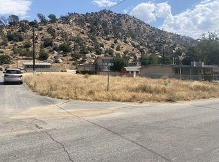 Cedar, Weldon, CA