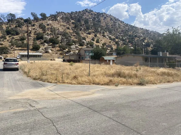 Cedar, Weldon, CA 93283