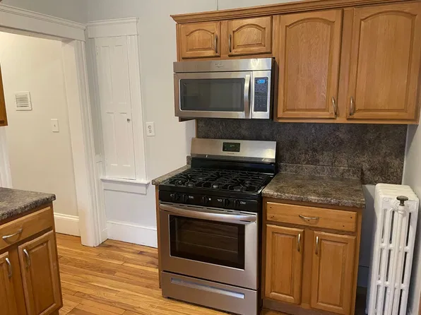 654 Elmwood Avenue, 654 Elmwood Ave APT 4, Providence, RI 02907
