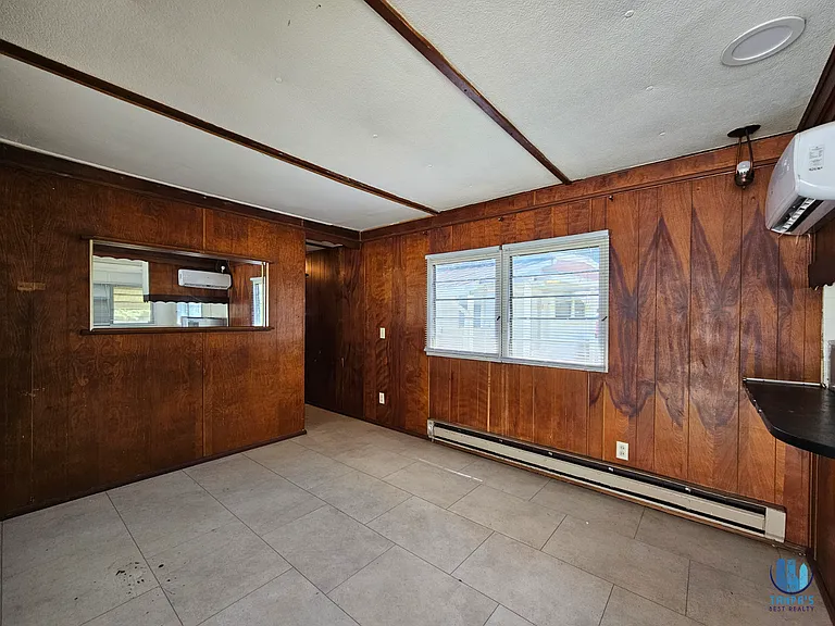 503 Longfellow Blvd — Photo 4