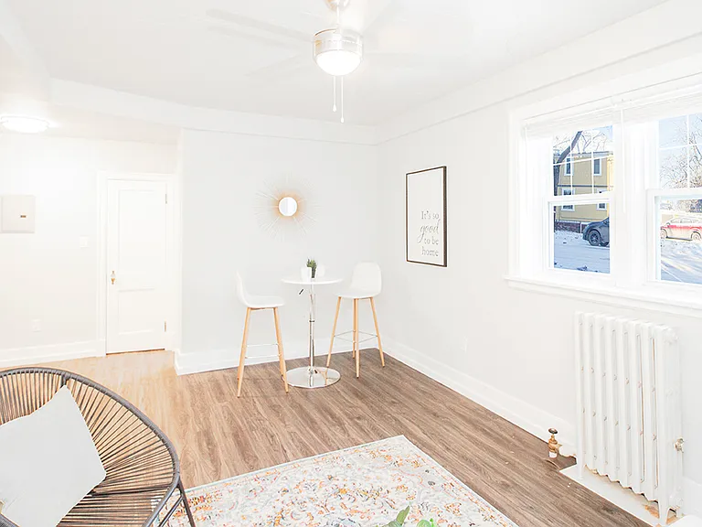 129 Lenore St #14 — Photo 9