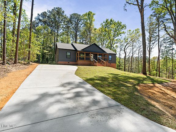 3rd image of 153 Southwood Drive