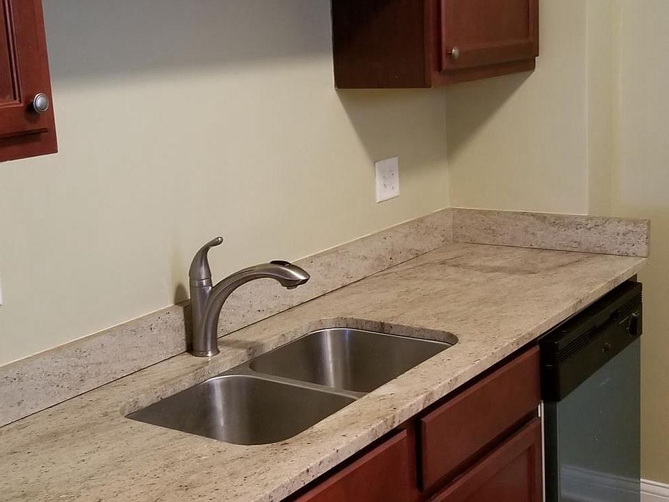 1st image of 7310 S King Dr #2